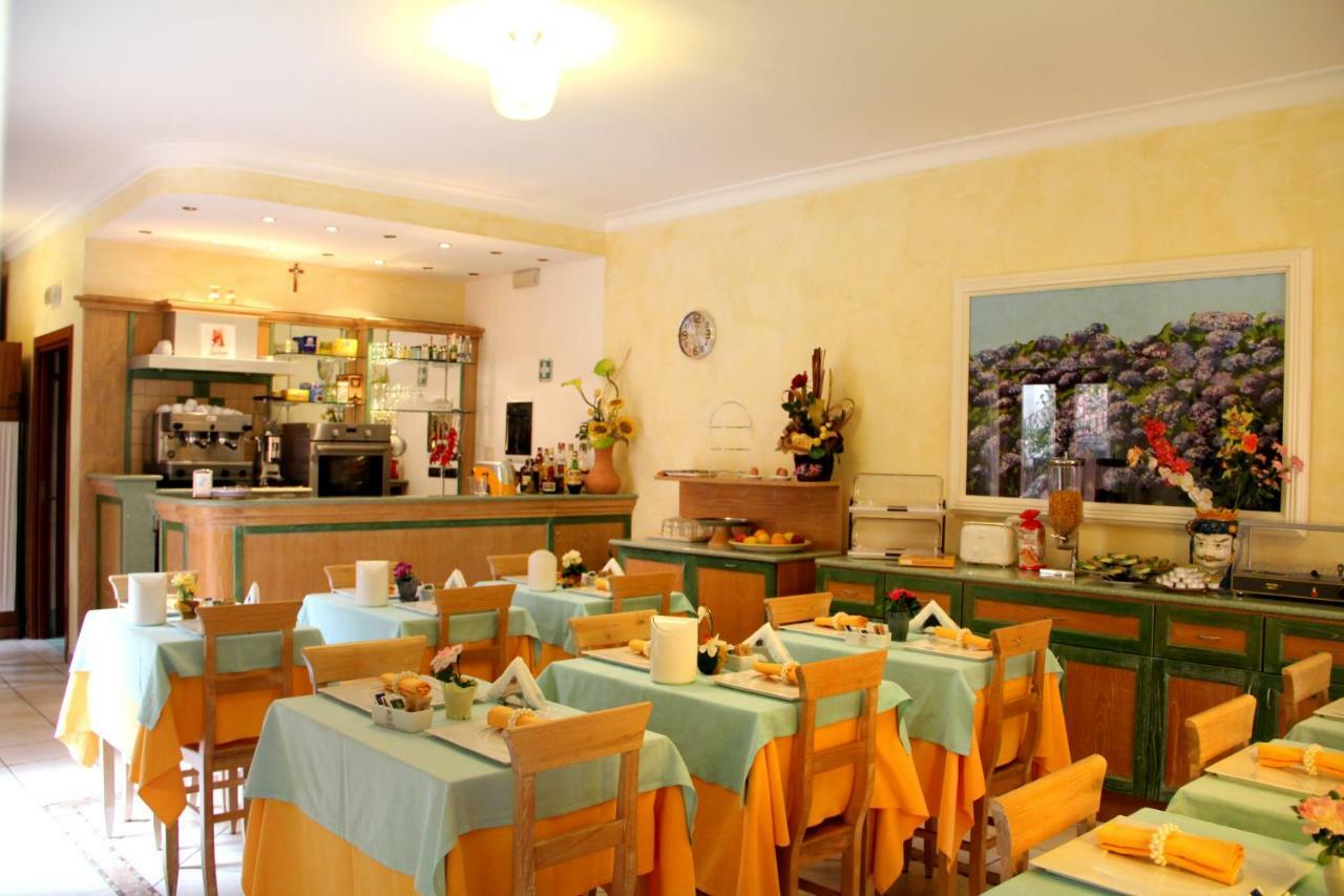 Residence Alberghiero Eolie Lipari  Bagian luar foto